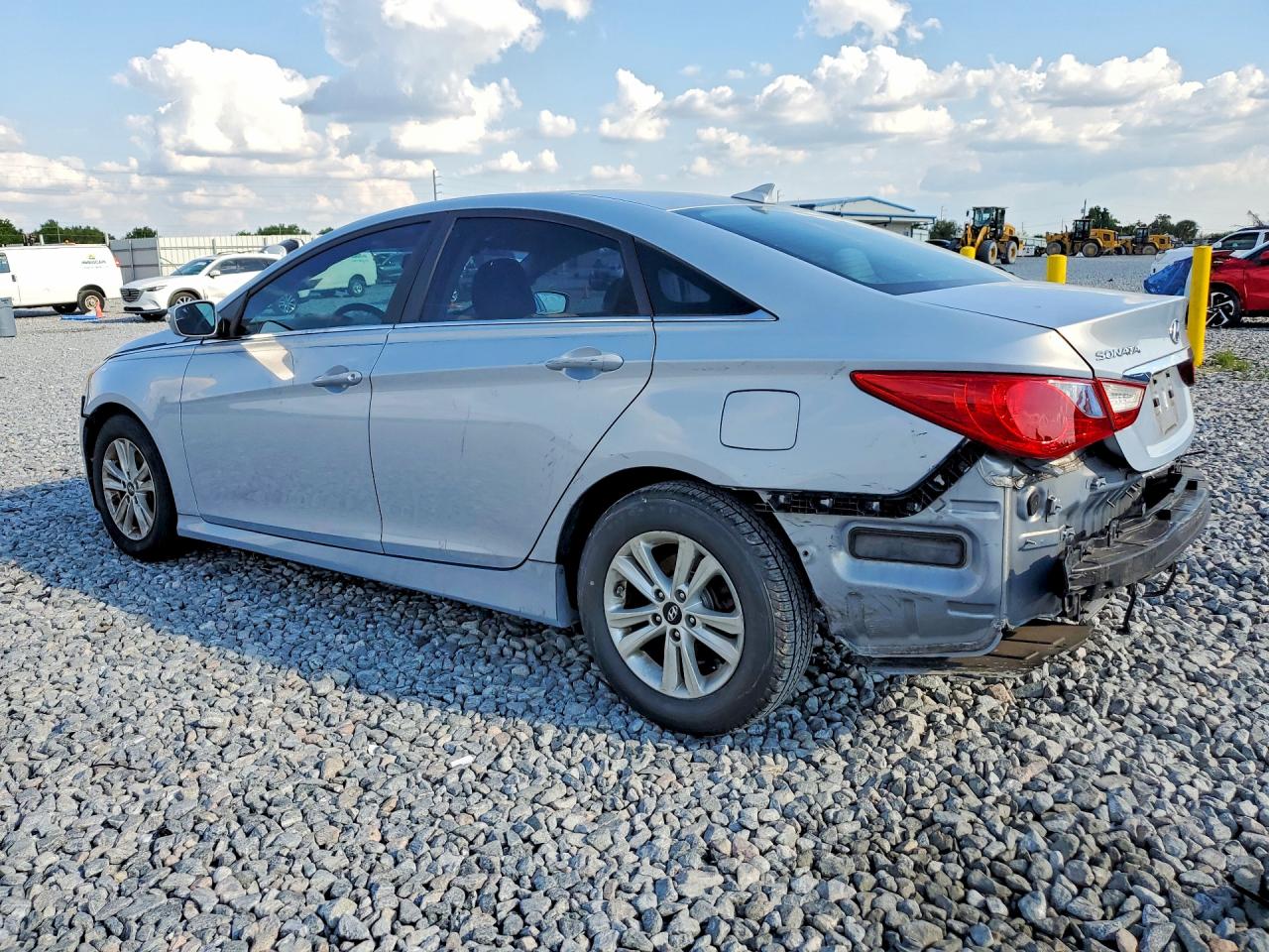 2014 HYUNDAI SONATA GLS photo 2