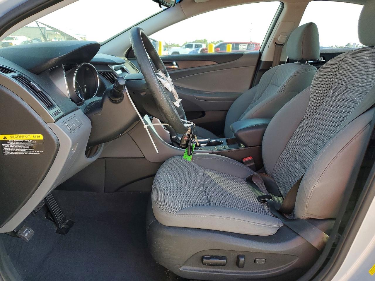 2014 HYUNDAI SONATA GLS photo 7
