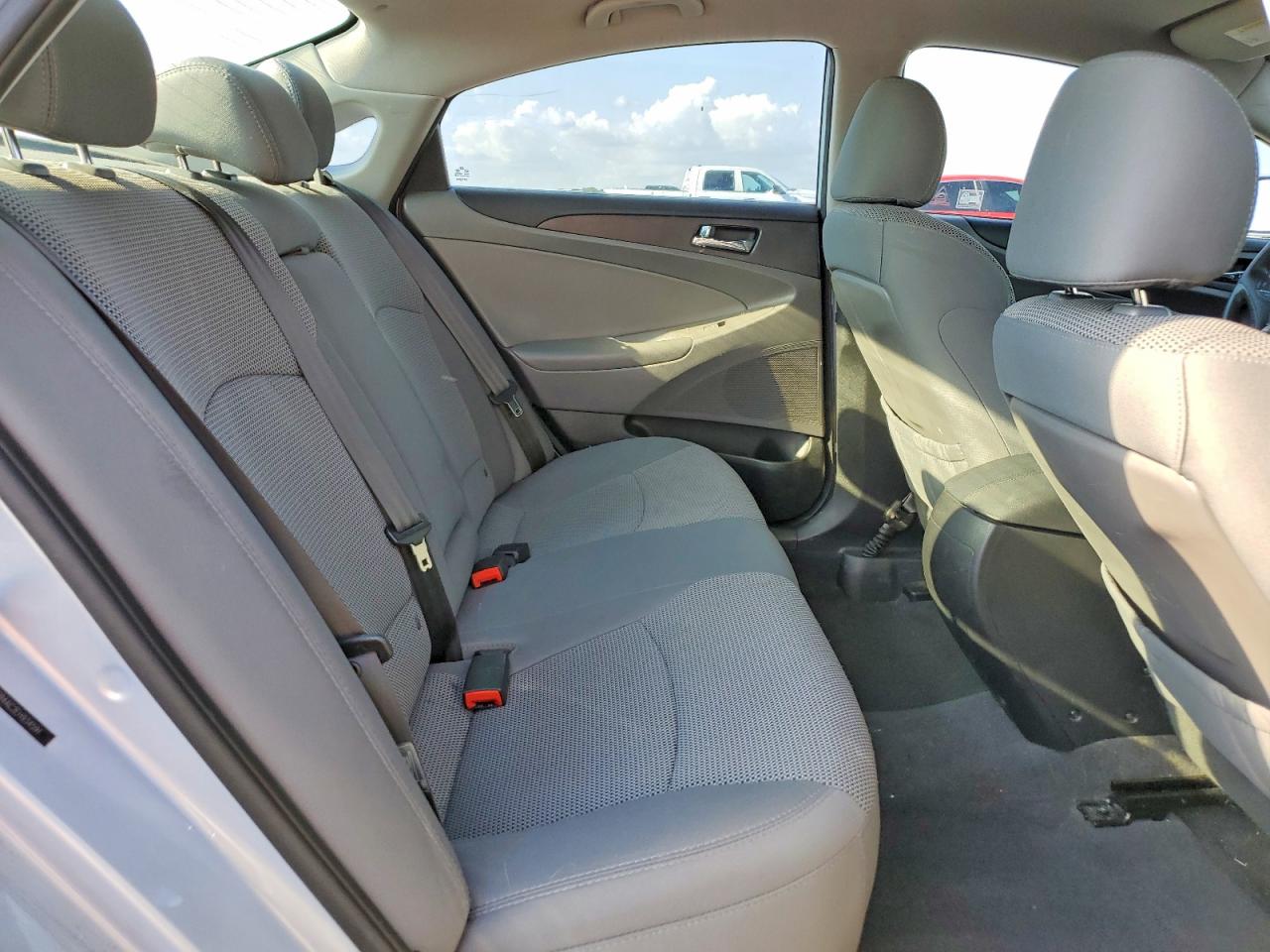 2014 HYUNDAI SONATA GLS photo 10