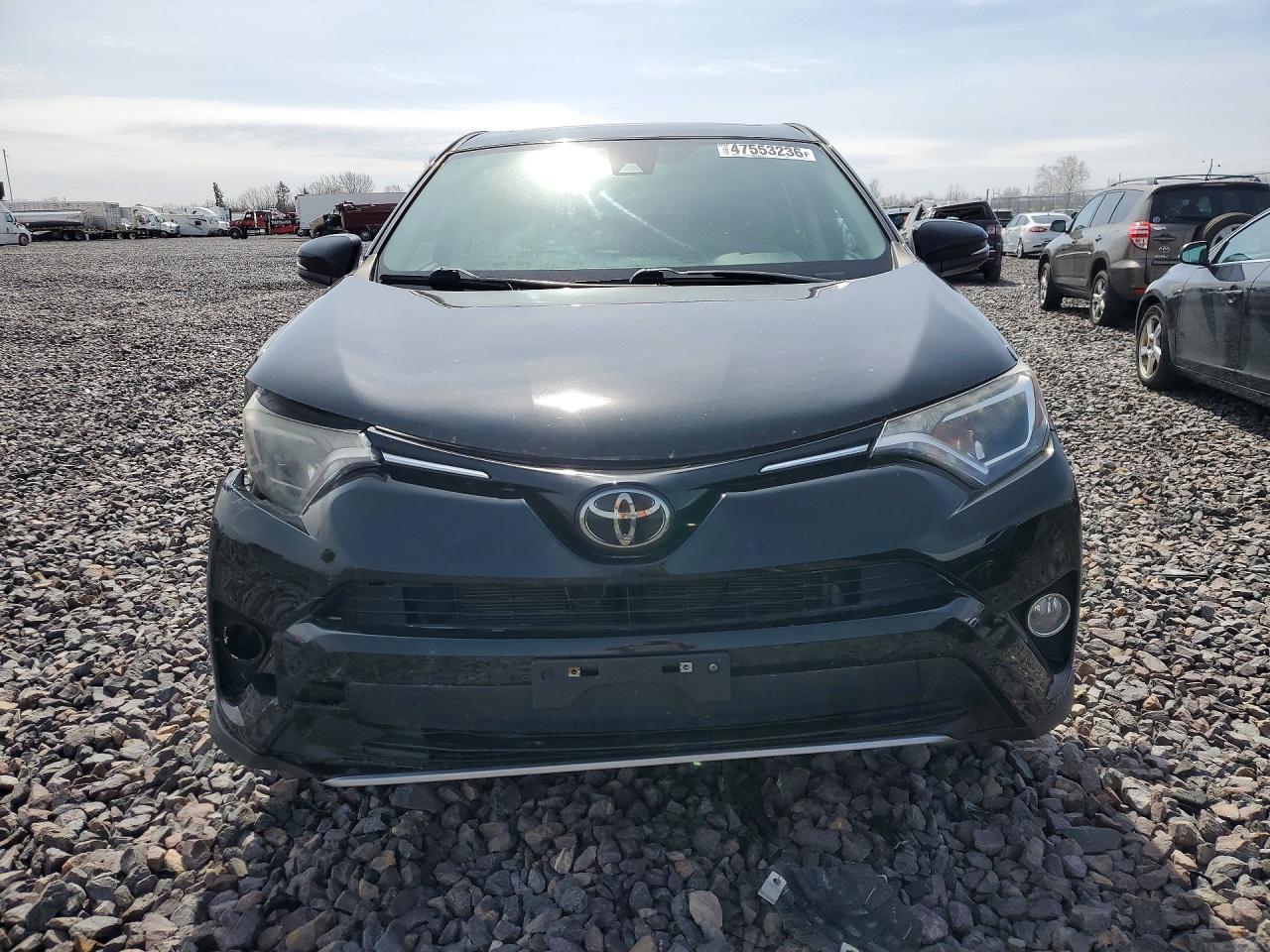 2018 TOYOTA RAV4 XLE photo 9