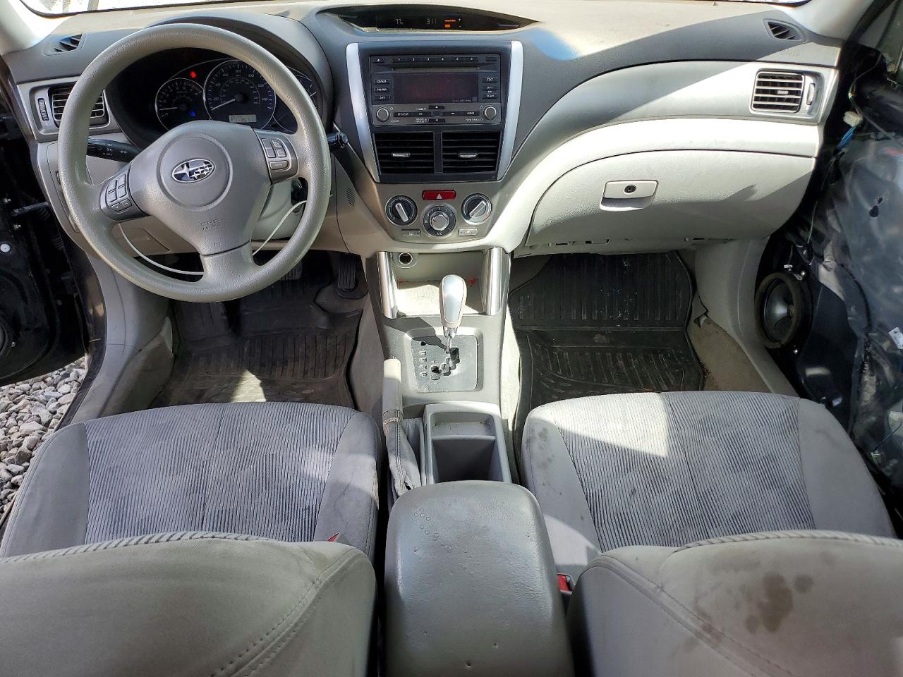2010 SUBARU FORESTER photo 8