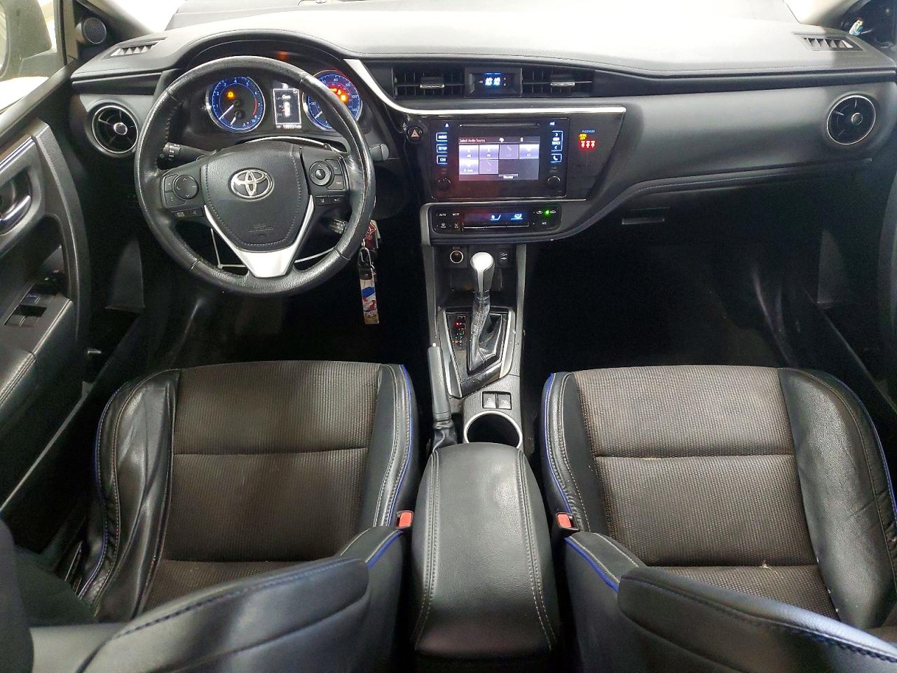 2018 TOYOTA COROLLA SE photo 22