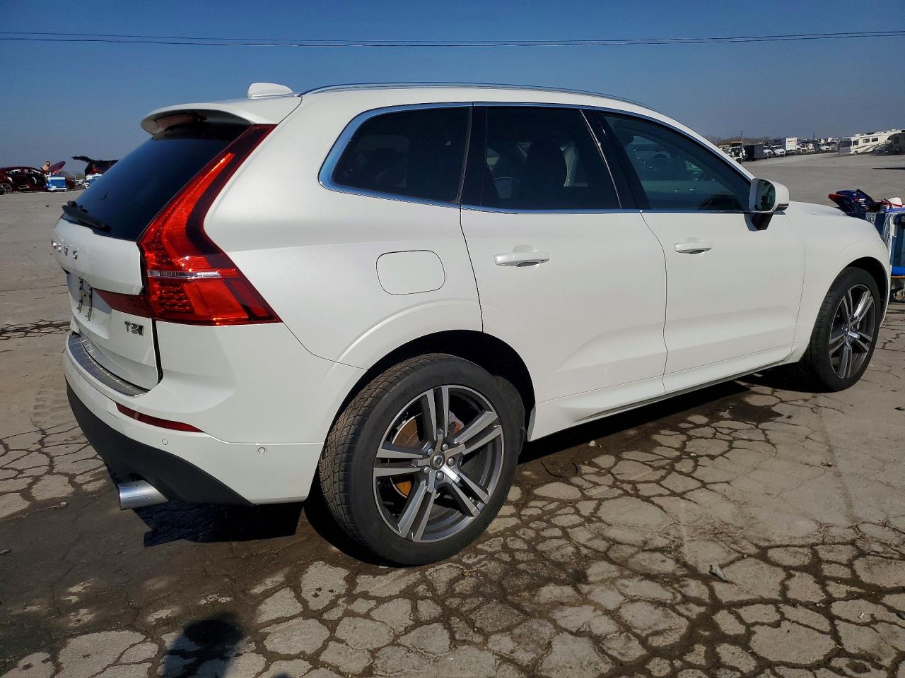 2019 VOLVO XC60 T5 photo 3