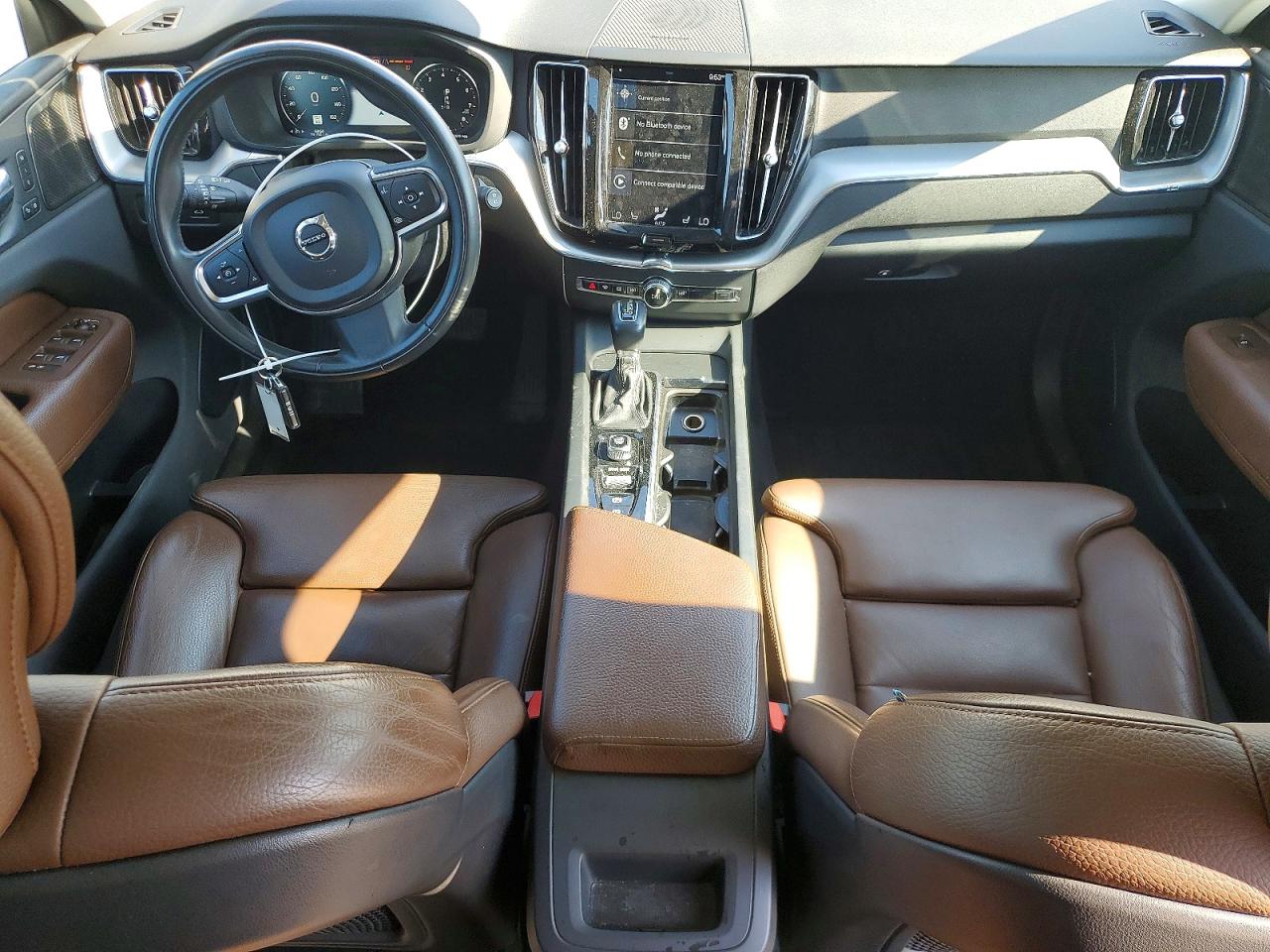 2019 VOLVO XC60 T5 photo 8