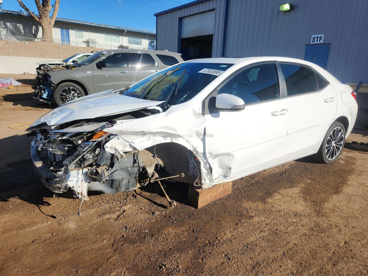 2015 TOYOTA COROLLA