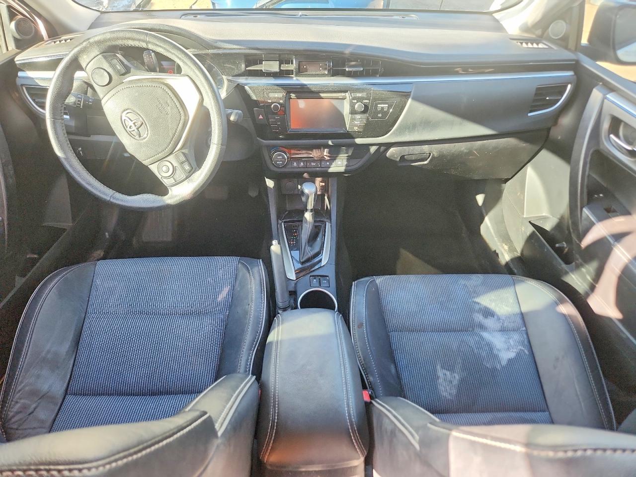 2015 TOYOTA COROLLA S PLUS photo 8