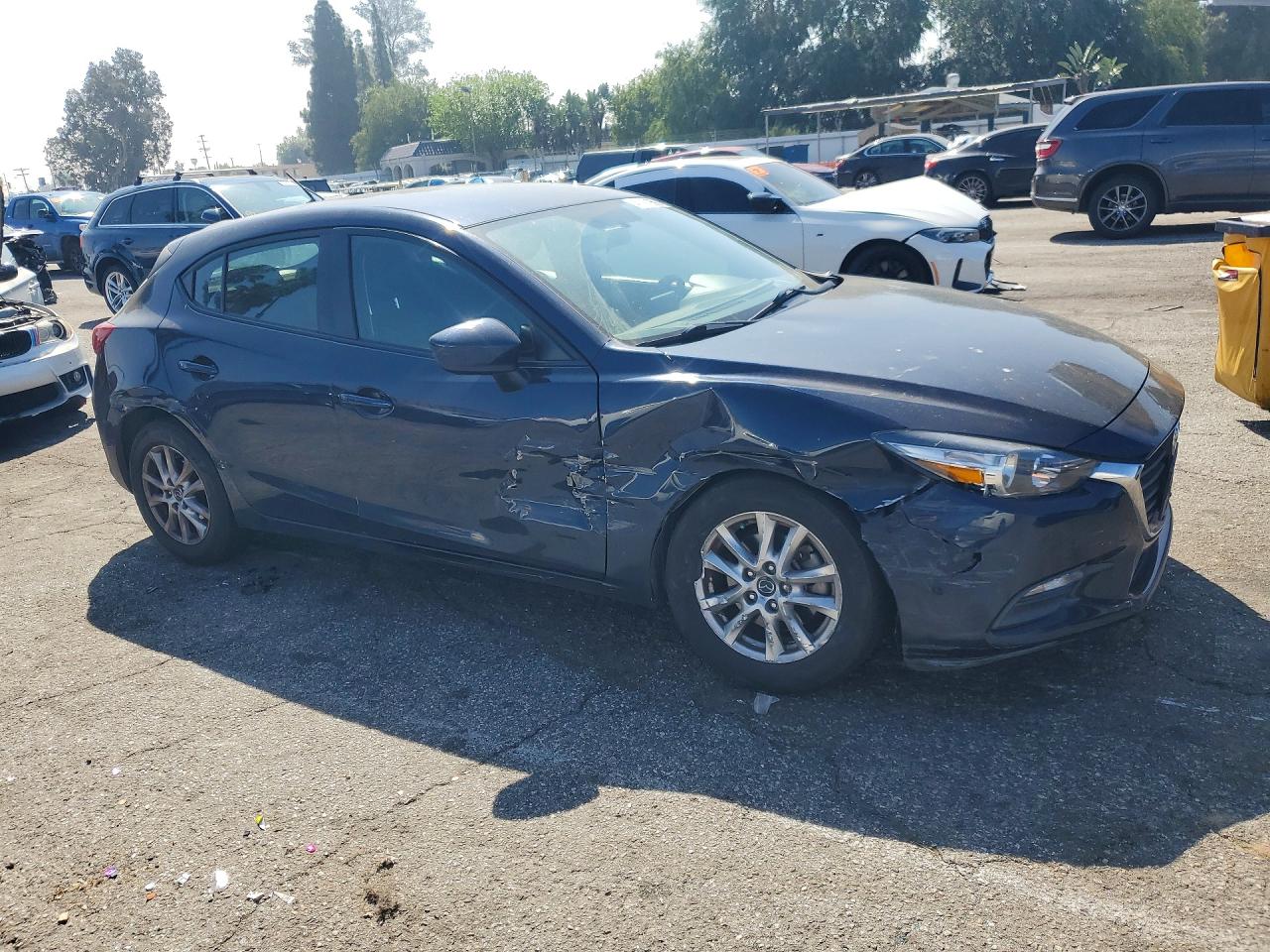 2017 MAZDA 3 SPORT photo 10