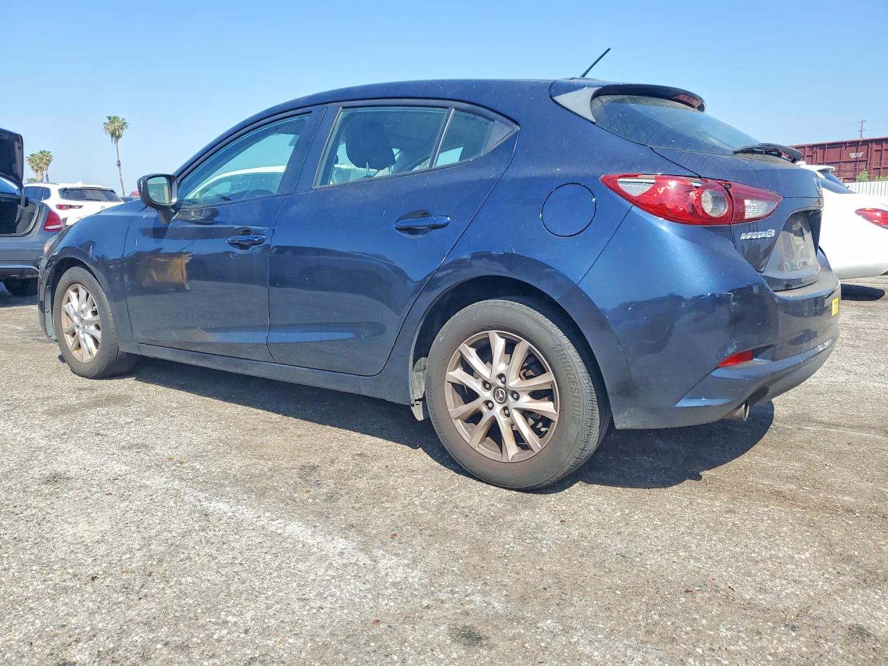 2017 MAZDA 3 SPORT photo 4