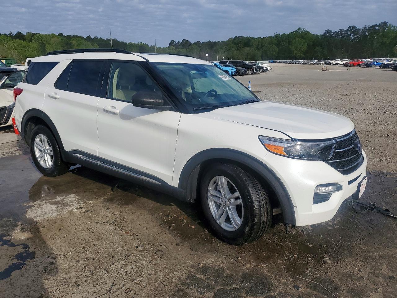 2021 FORD EXPLORER XLT photo 7