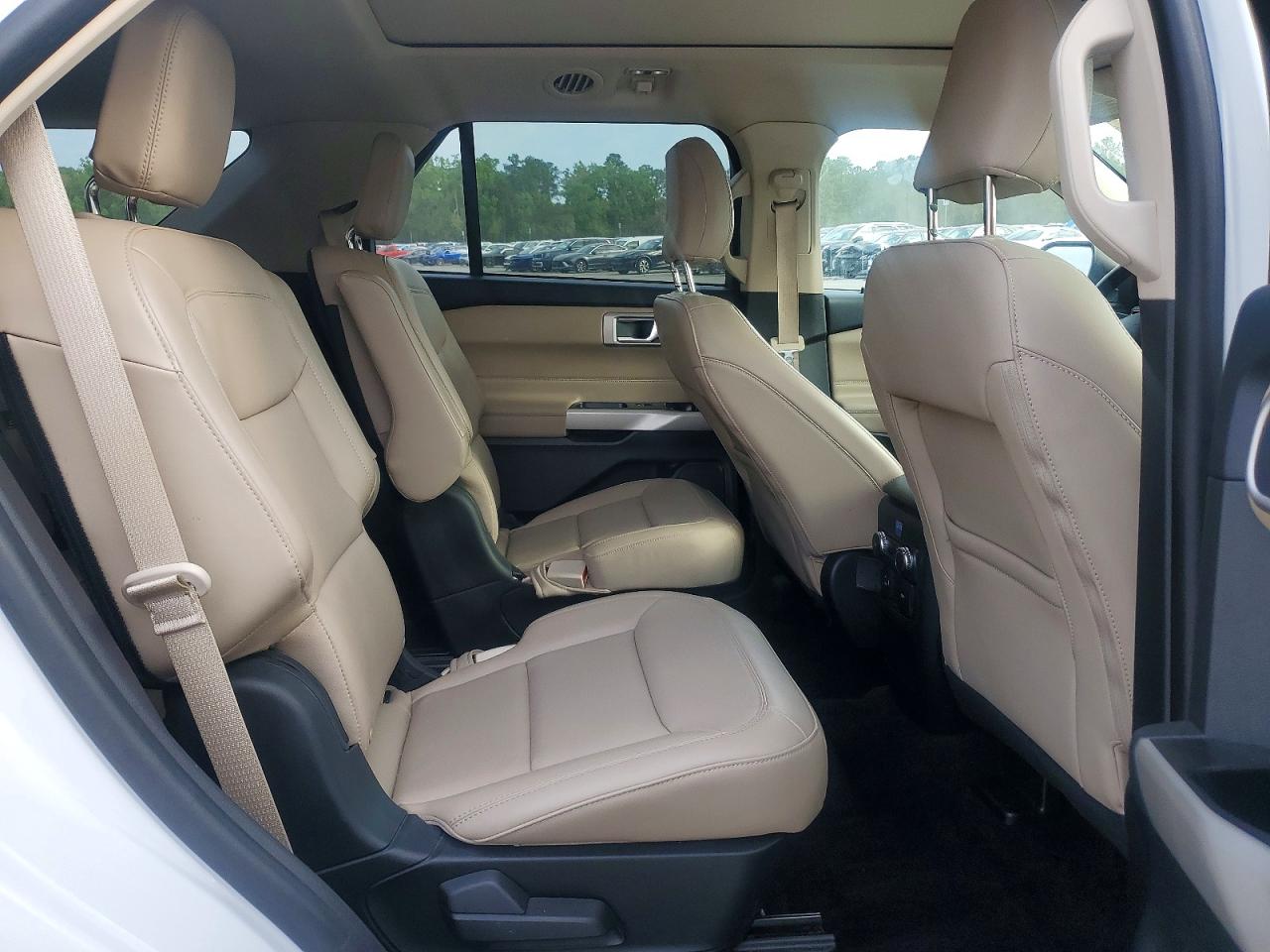 2021 FORD EXPLORER XLT photo 21