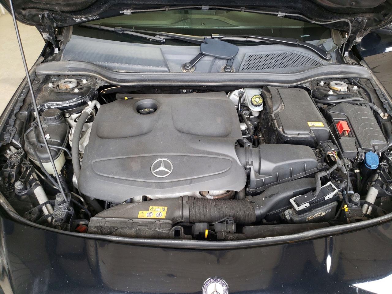 2016 MERCEDES-BENZ CLA 250 photo 21