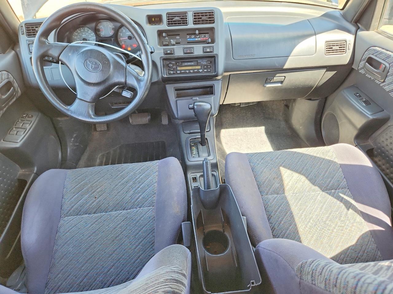 2000 TOYOTA RAV4 BASE photo 8