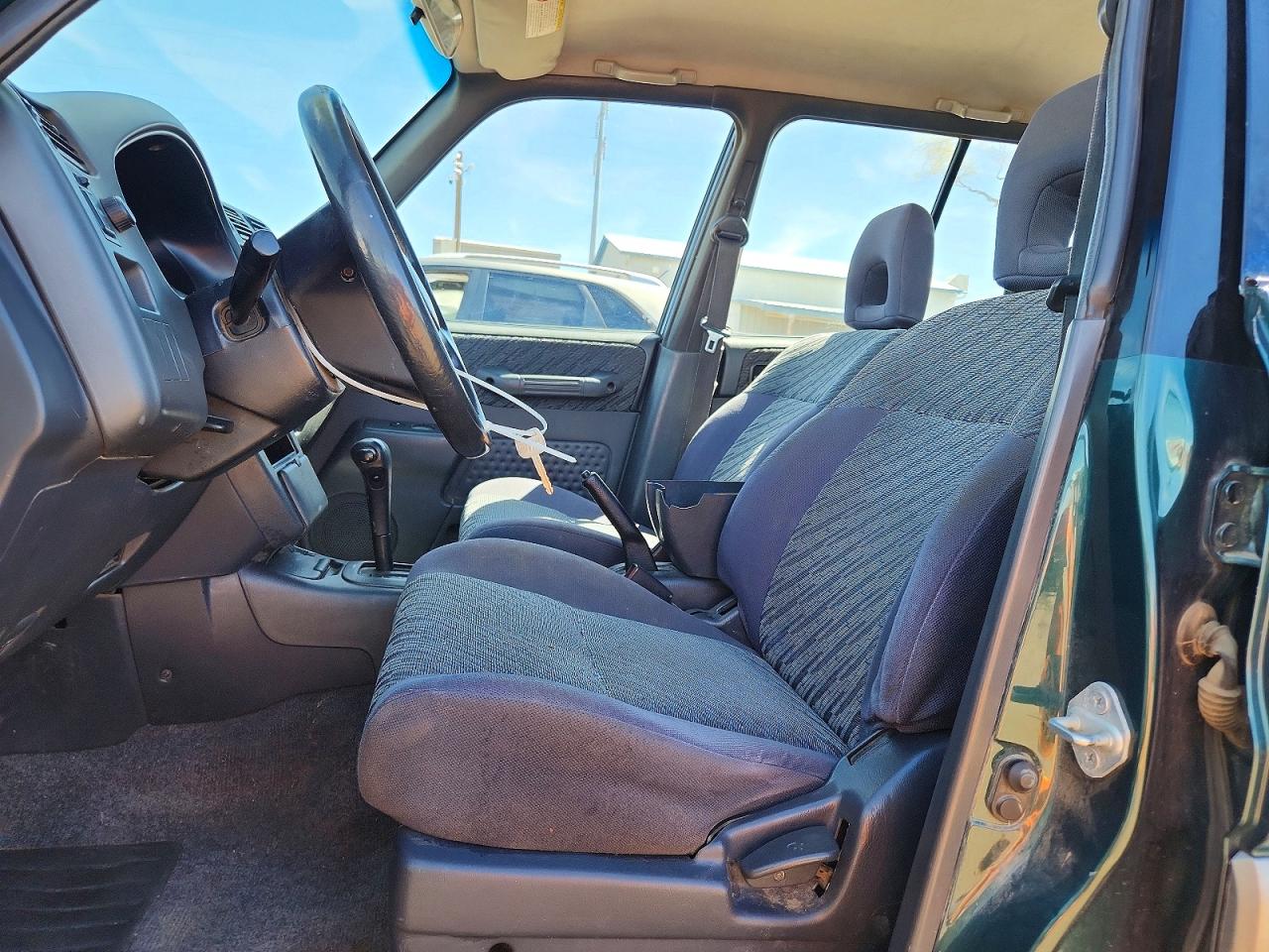 2000 TOYOTA RAV4 BASE photo 7