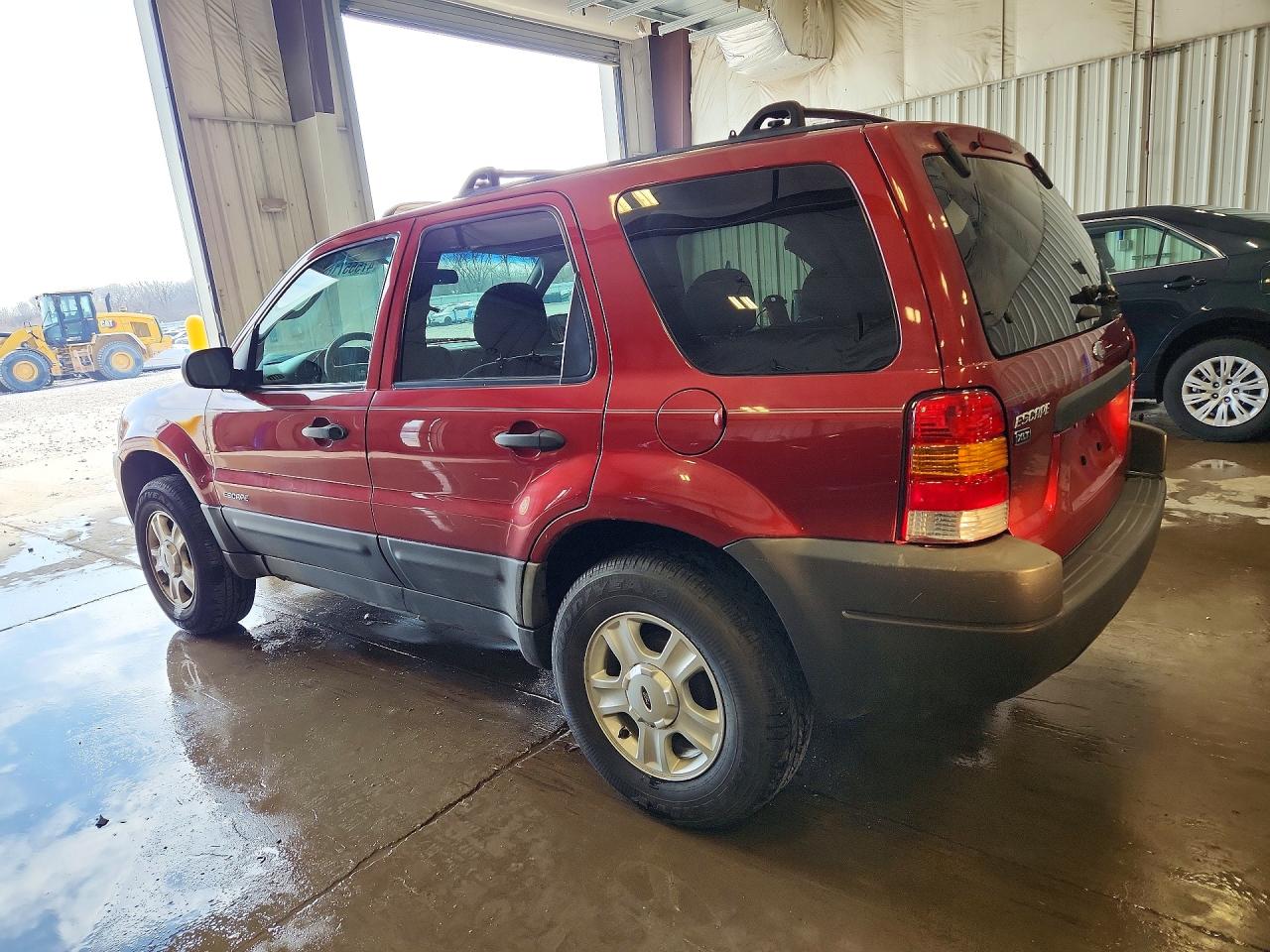 2004 FORD ESCAPE XLT photo 3
