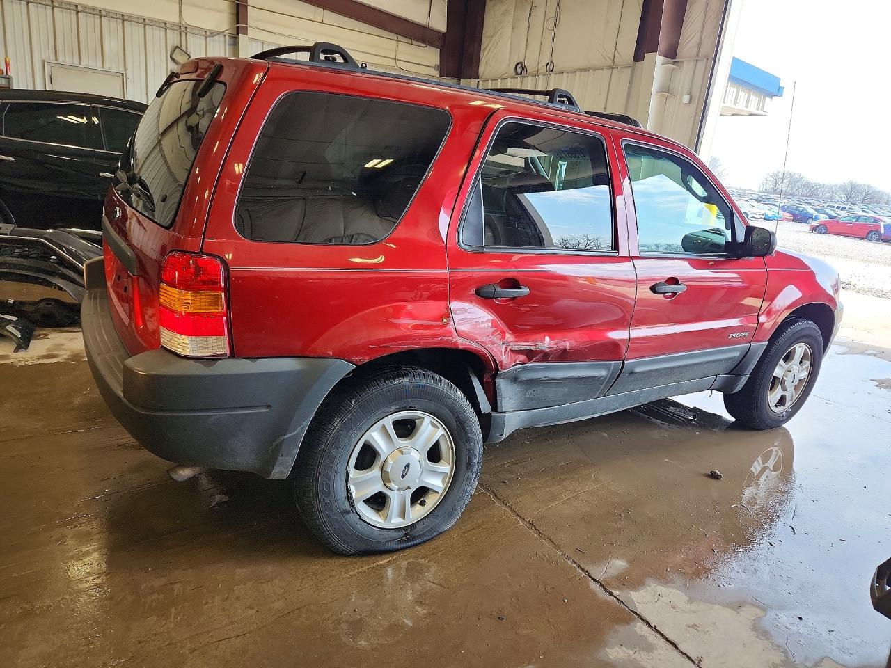 2004 FORD ESCAPE XLT photo 5