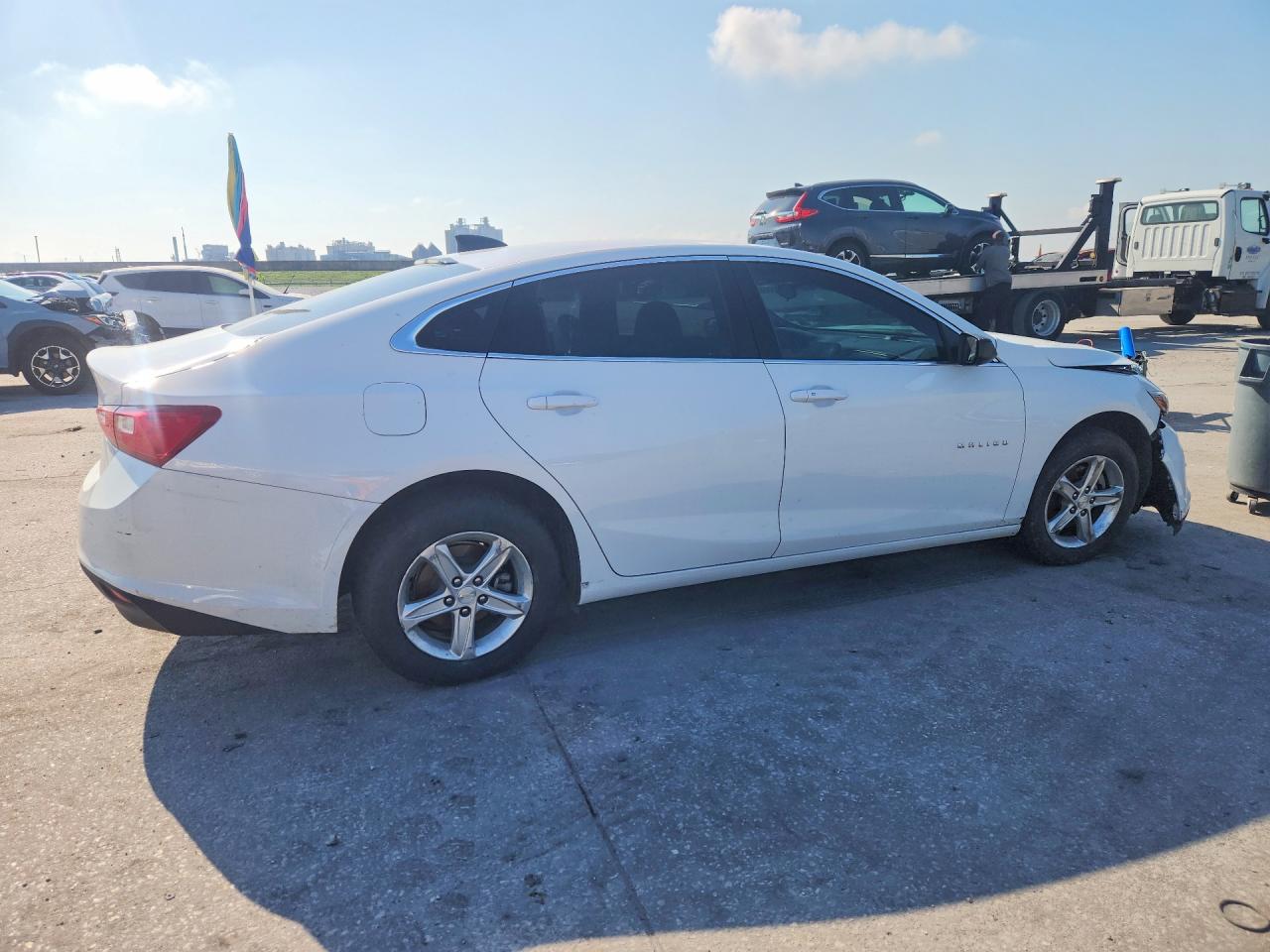 2022 CHEVROLET MALIBU LS photo 5
