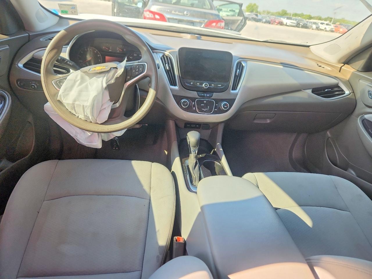 2022 CHEVROLET MALIBU LS photo 15