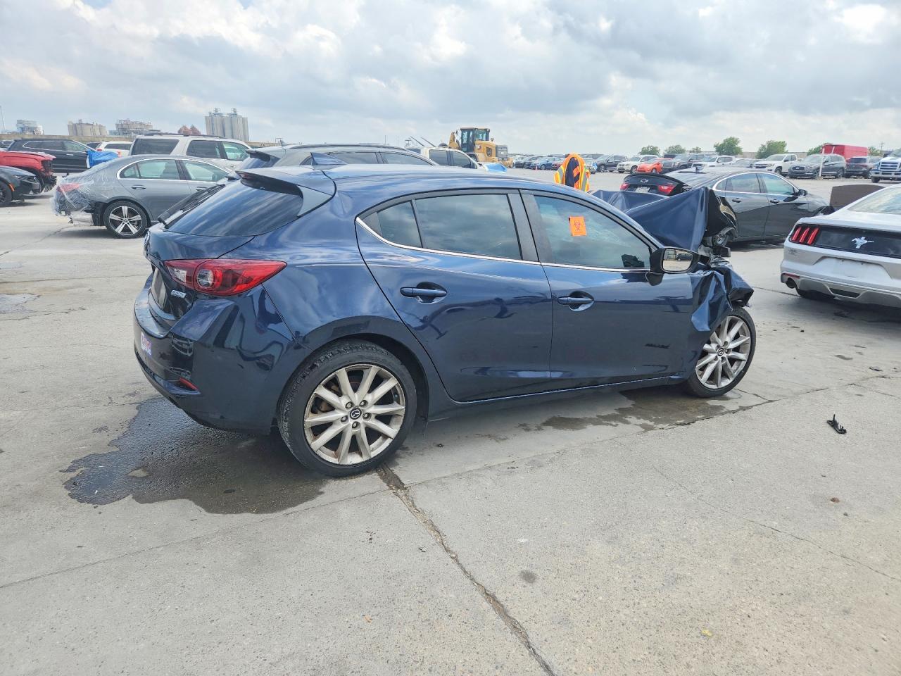 2017 MAZDA 3 GRAND TOURING photo 5