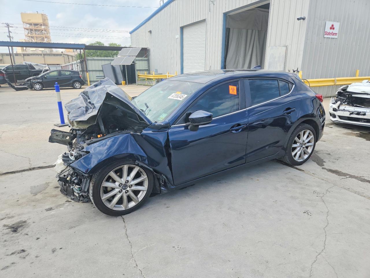 2017 MAZDA 3