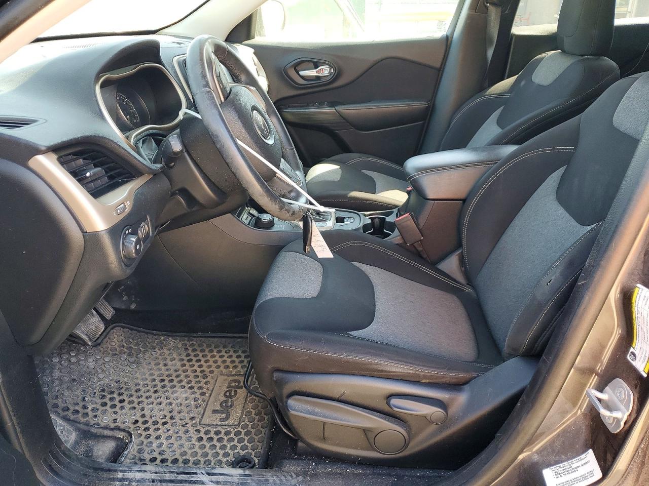 2014 JEEP CHEROKEE LATITUDE photo 13