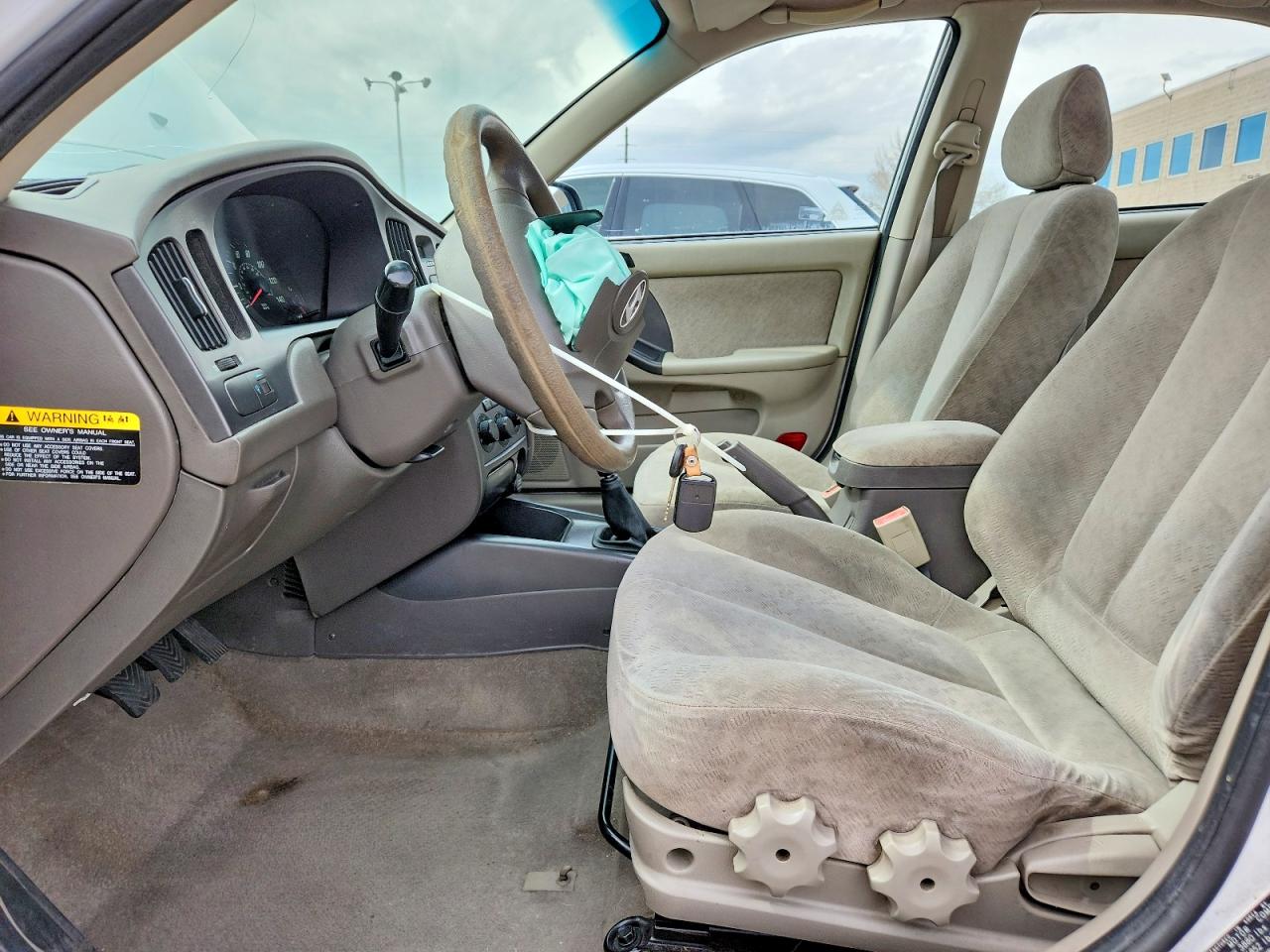 2005 HYUNDAI ELANTRA GLS photo 13