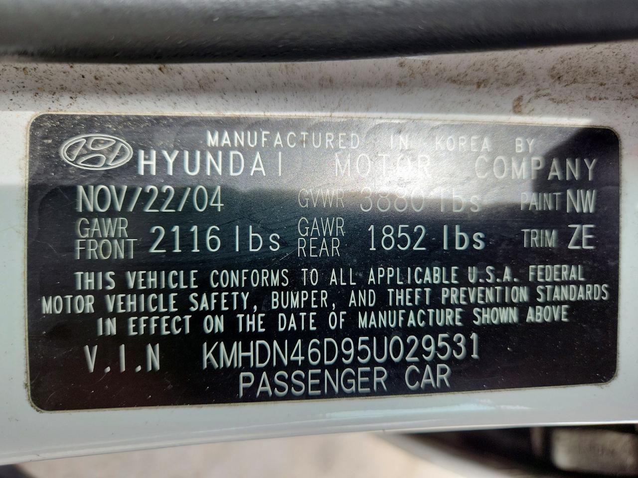 2005 HYUNDAI ELANTRA GLS photo 25