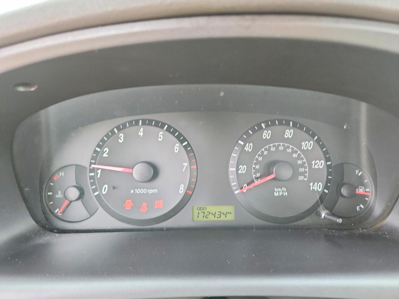 2005 HYUNDAI ELANTRA GLS photo 17