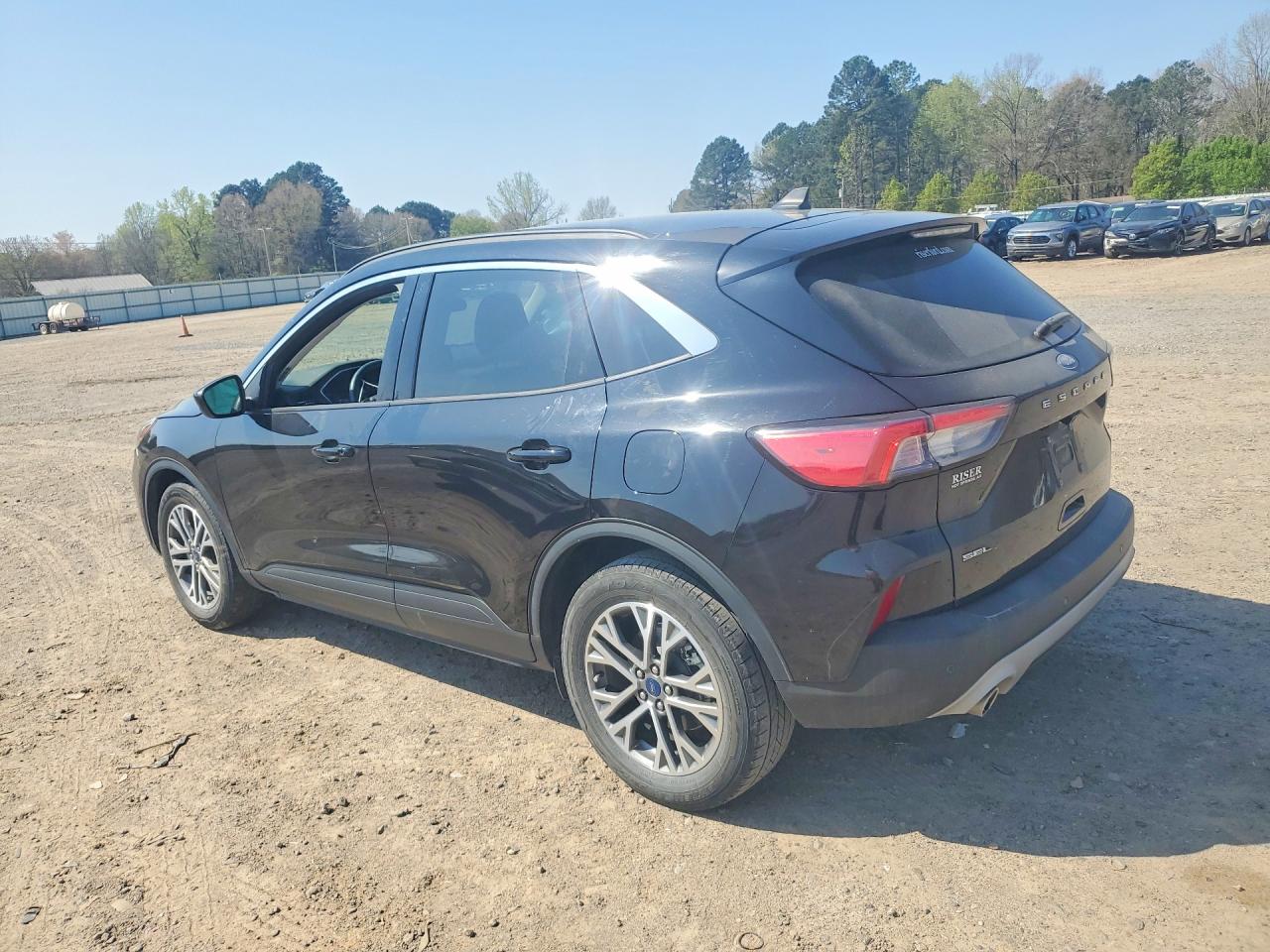 2022 FORD ESCAPE SEL photo 4