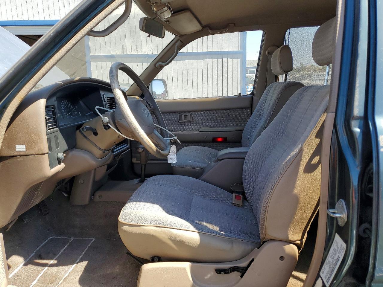 1995 TOYOTA 4RUNNER SR5 V6 photo 19