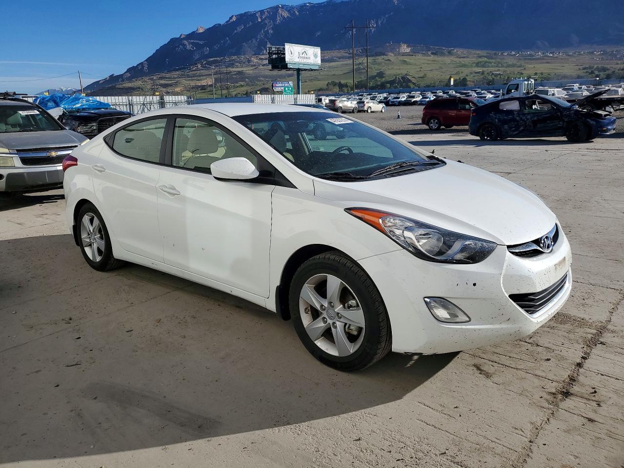 2013 HYUNDAI ELANTRA GLS photo 10