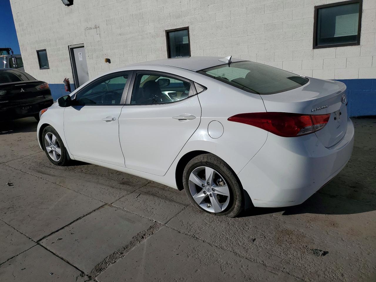 2013 HYUNDAI ELANTRA GLS photo 4