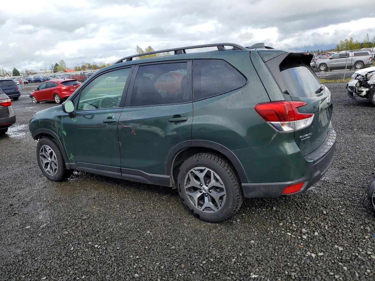 2022 SUBARU FORESTER PREMIUM photo 4