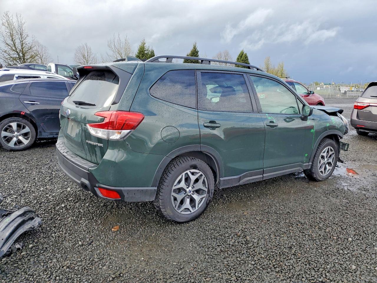 2022 SUBARU FORESTER PREMIUM photo 7