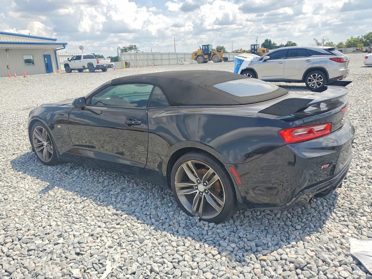 2016 CHEVROLET CAMARO LT photo 2