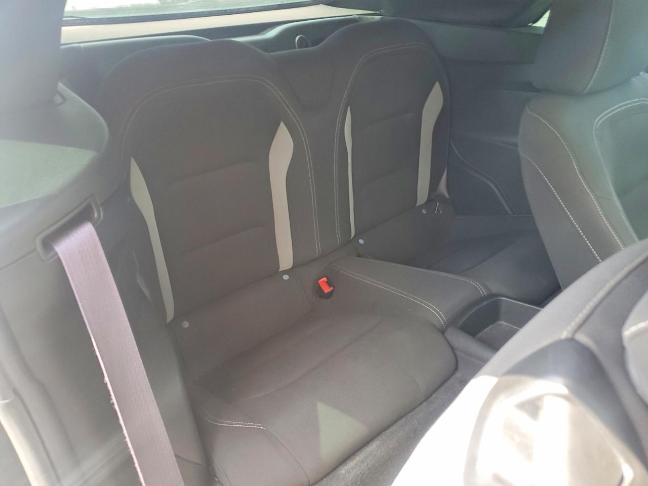 2016 CHEVROLET CAMARO LT photo 10