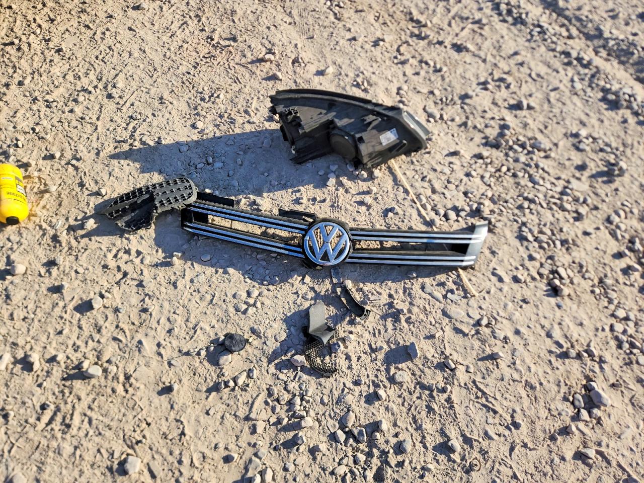 2016 VOLKSWAGEN TIGUAN S photo 25