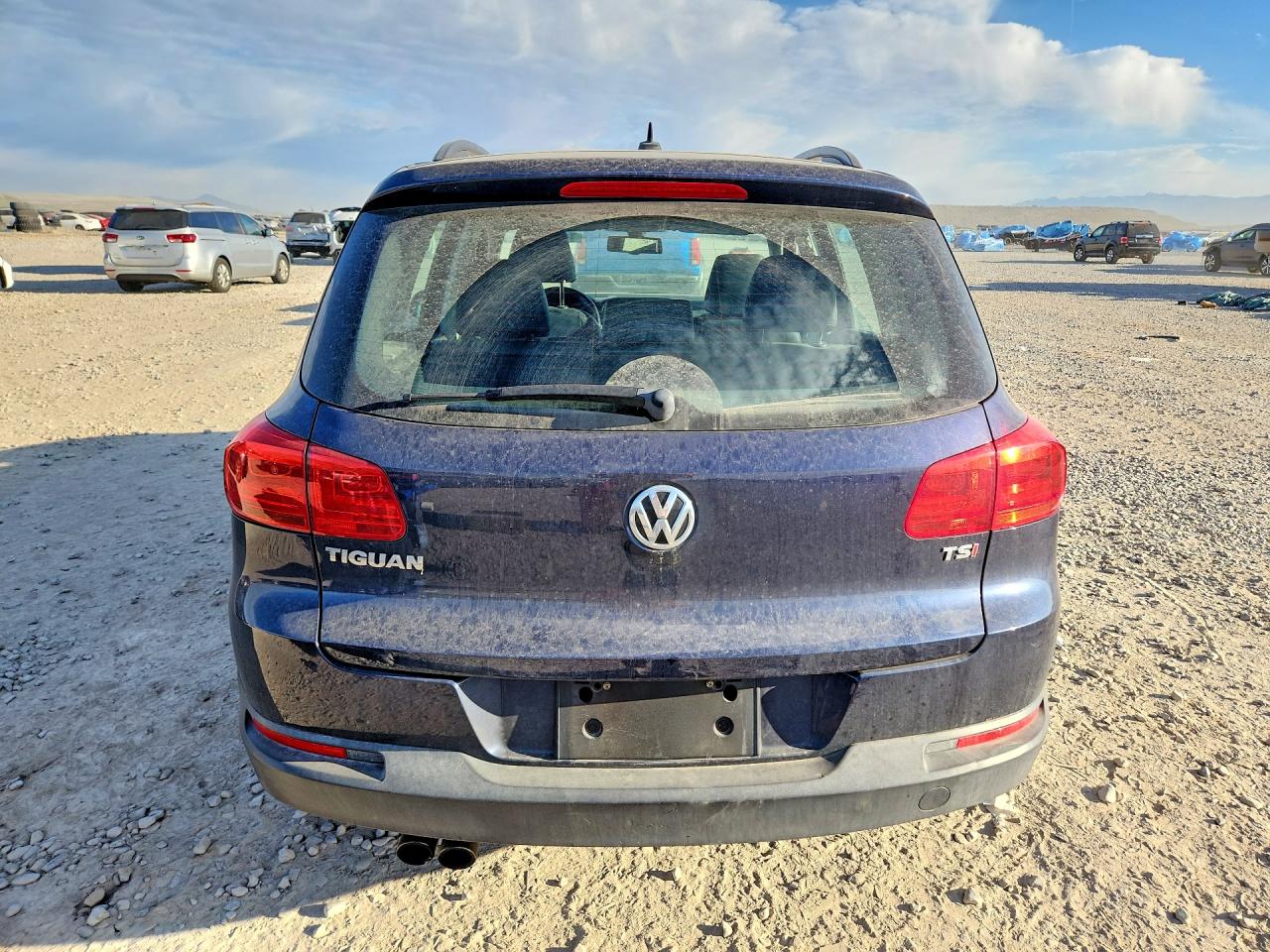 2016 VOLKSWAGEN TIGUAN S photo 11