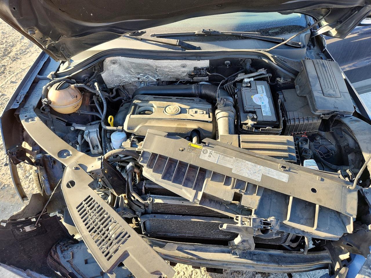 2016 VOLKSWAGEN TIGUAN S photo 23