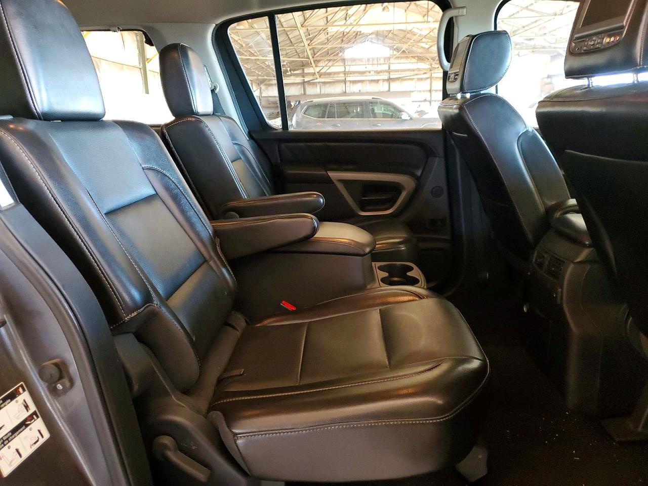 2015 NISSAN ARMADA PLATINUM photo 31