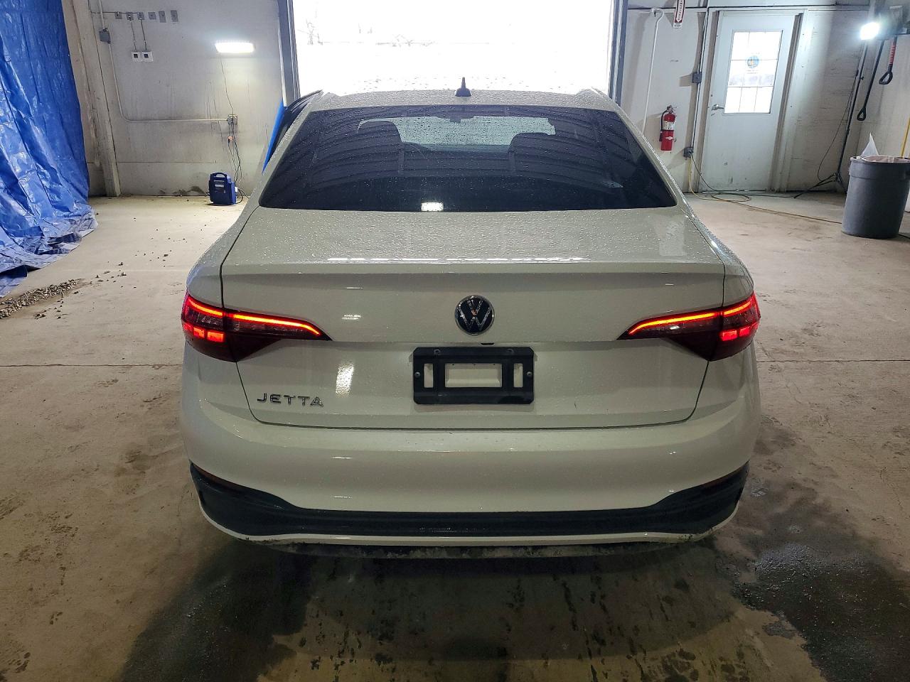 2024 VOLKSWAGEN JETTA SPORT photo 6