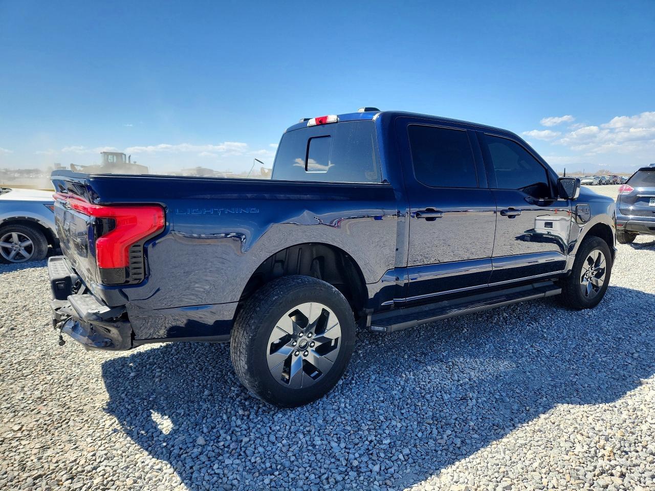 2023 FORD F150 LIGHTNING PRO photo 3