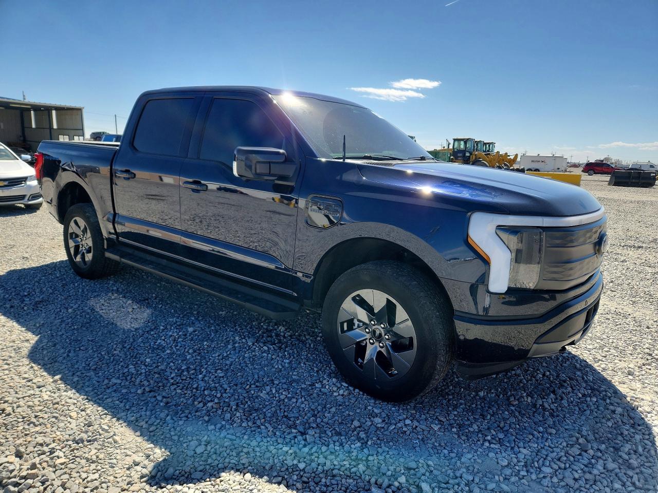 2023 FORD F150 LIGHTNING PRO photo 4