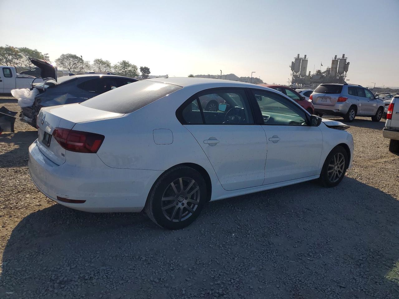 2016 VOLKSWAGEN JETTA S photo 3