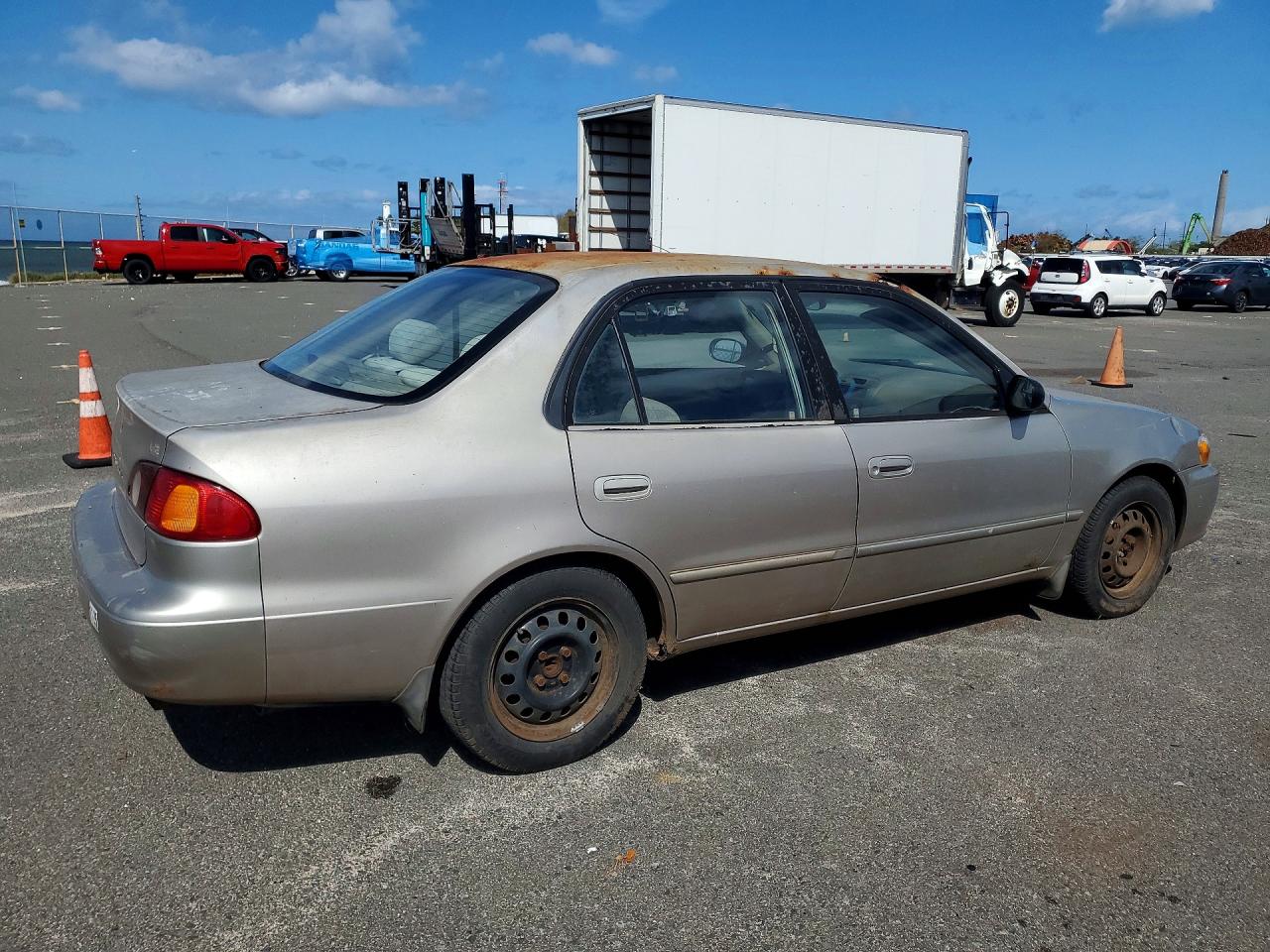 2001 TOYOTA COROLLA CE photo 5