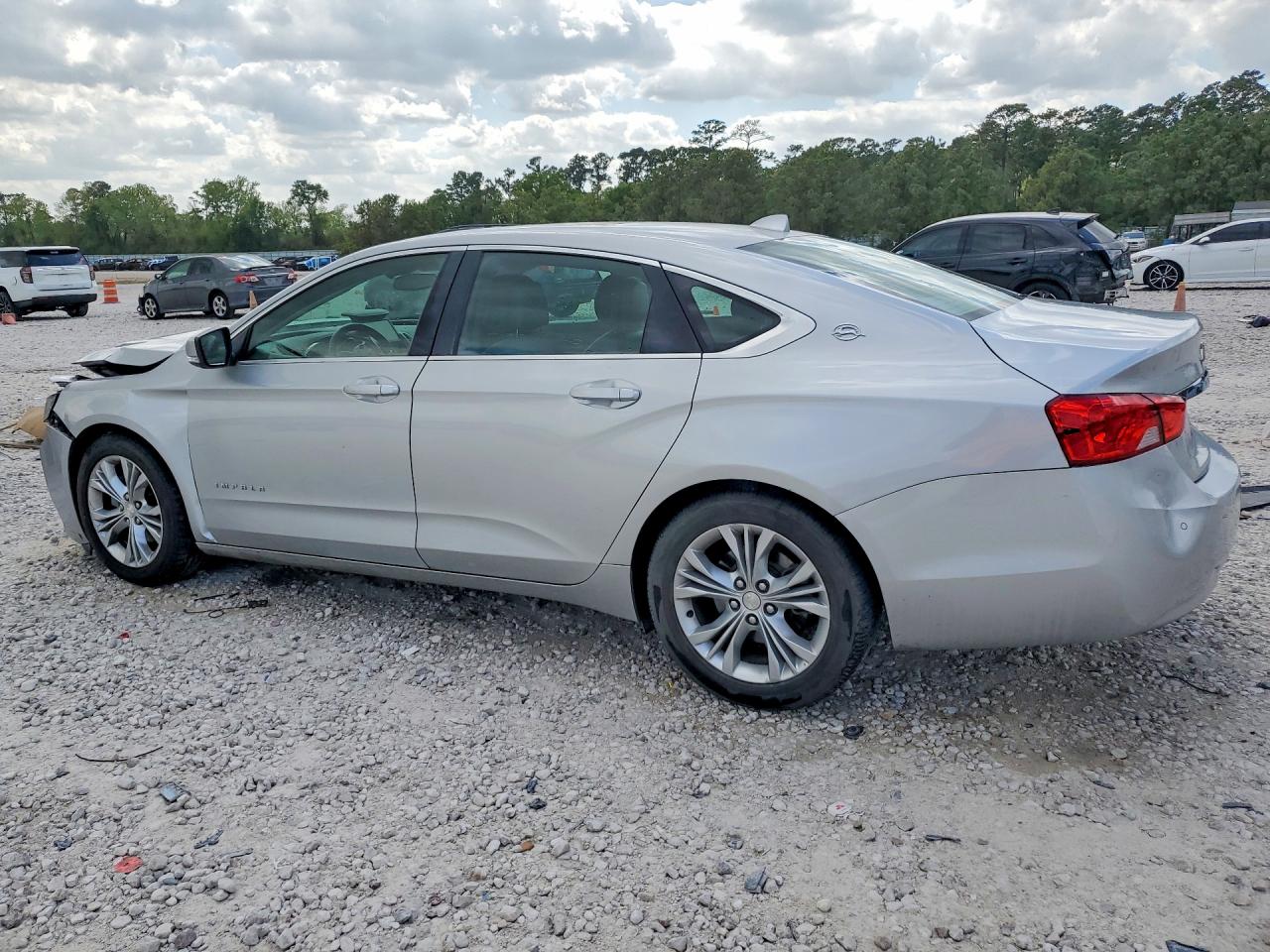 2014 CHEVROLET IMPALA LT photo 2