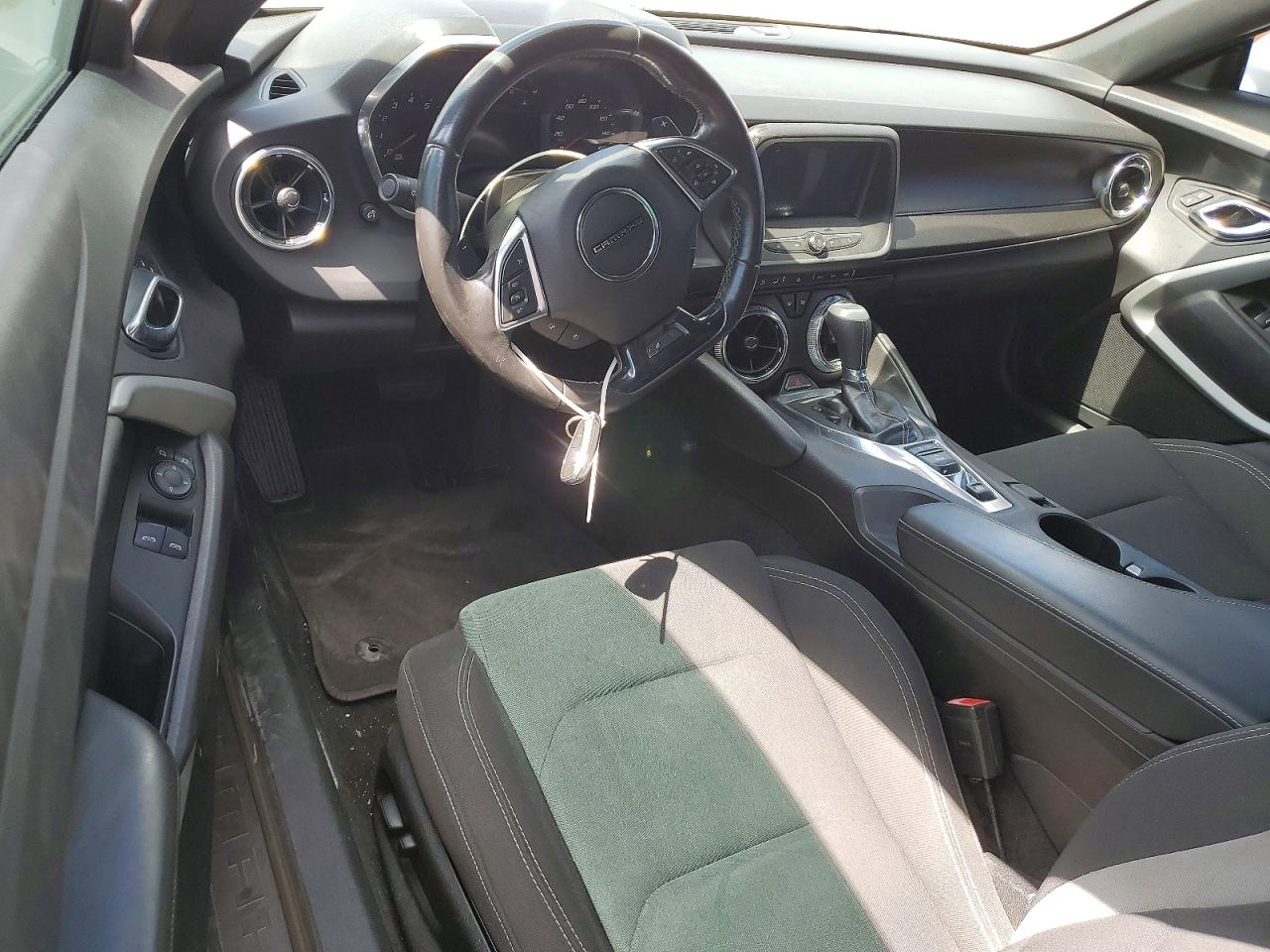 2017 CHEVROLET CAMARO LT photo 15