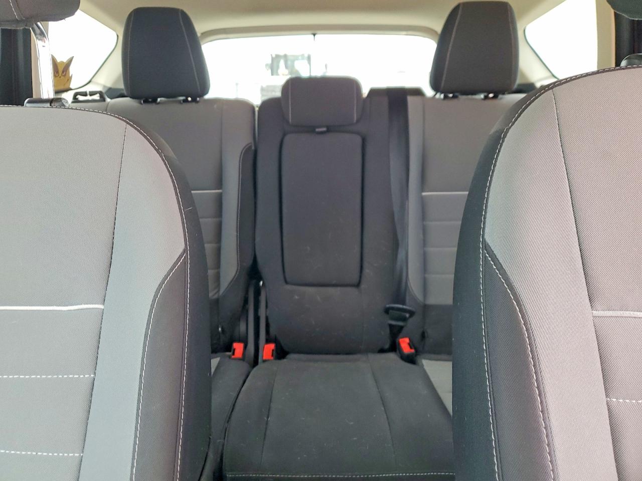 2015 FORD ESCAPE SE photo 28