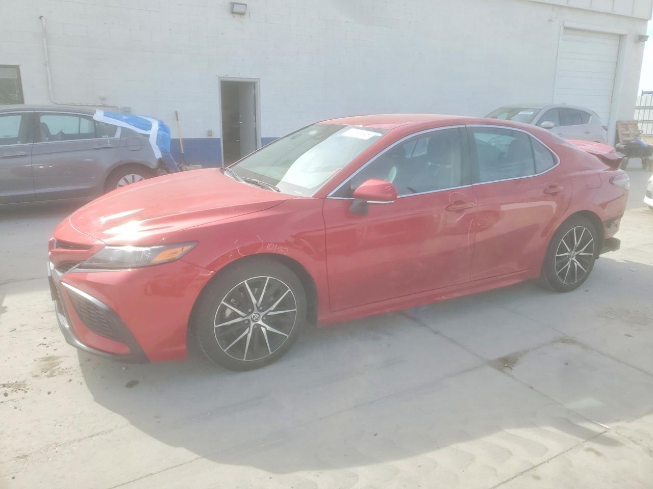 2023 TOYOTA CAMRY