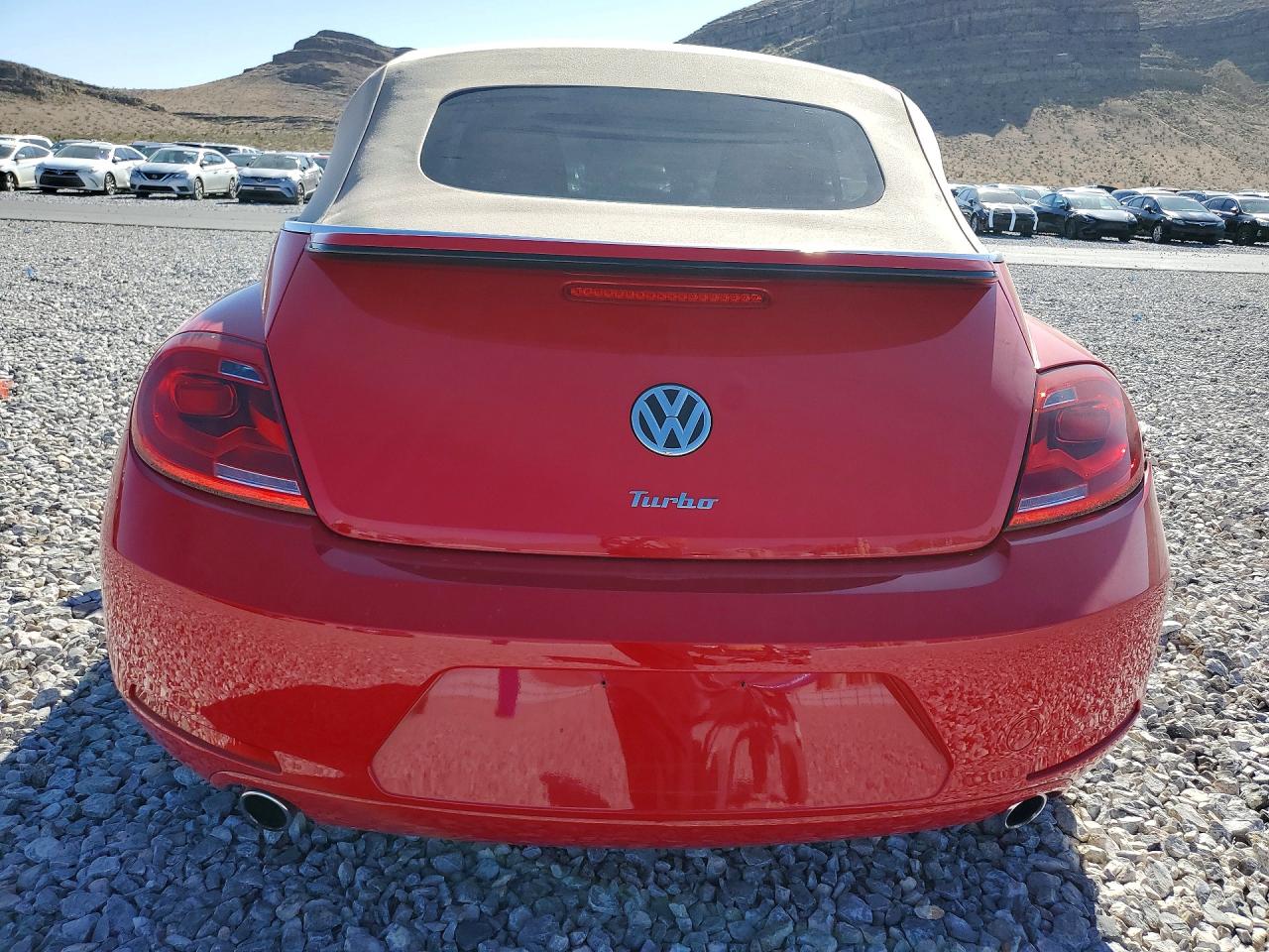 2013 VOLKSWAGEN BEETLE TURBO photo 11