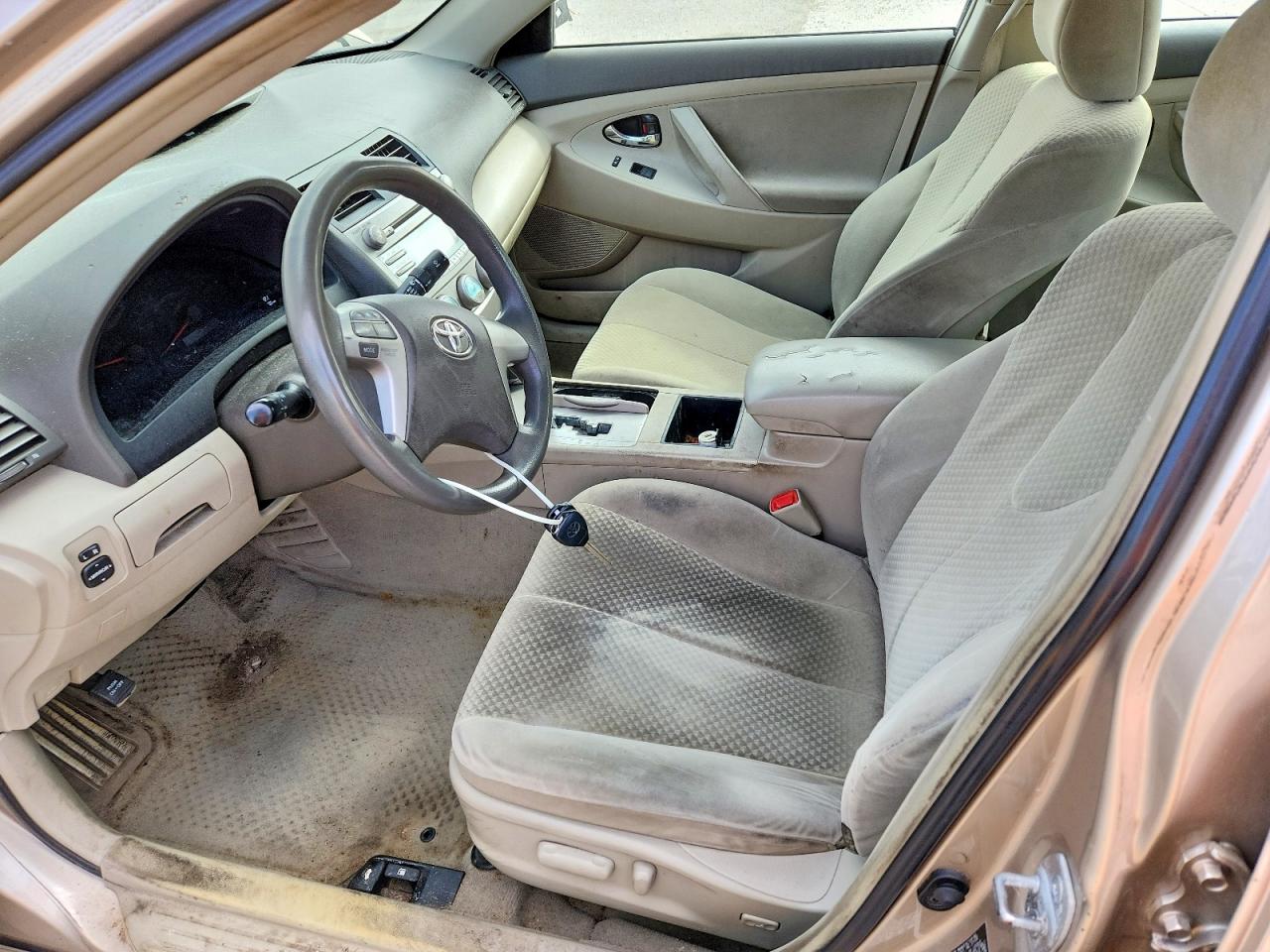 2008 TOYOTA CAMRY LE photo 19